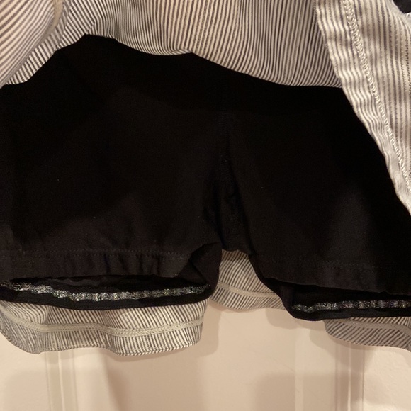 Ivivva Grey & White Striped Skort with Black Waistband - Picture 3 of 6